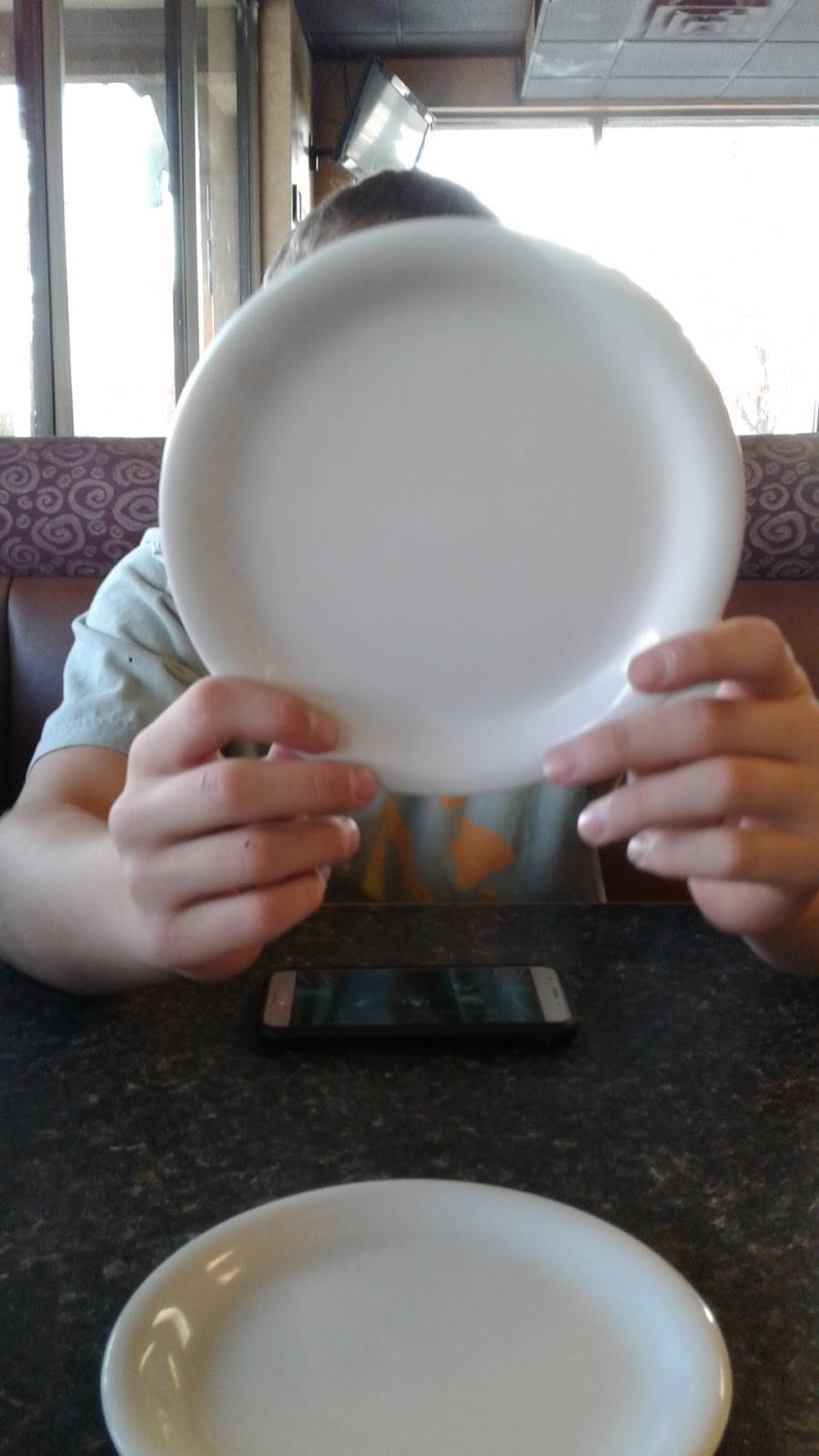 Pizza Hut | meal takeaway | 2337 N Chester Ave, Bakersfield, CA 93308, USA | 6613934200 OR +1 661-393-4200