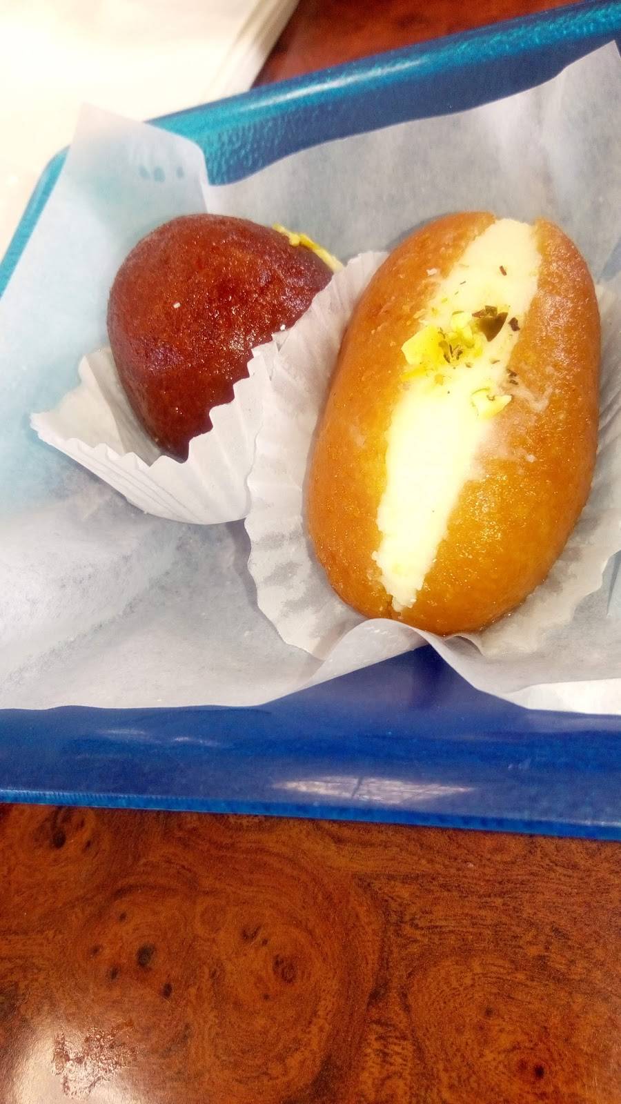 A1 Sweets & Restaurant | restaurant | 2345 Trafalgar Rd c2, Oakville, ON L6H 6N9, Canada | 9052570808 OR +1 905-257-0808