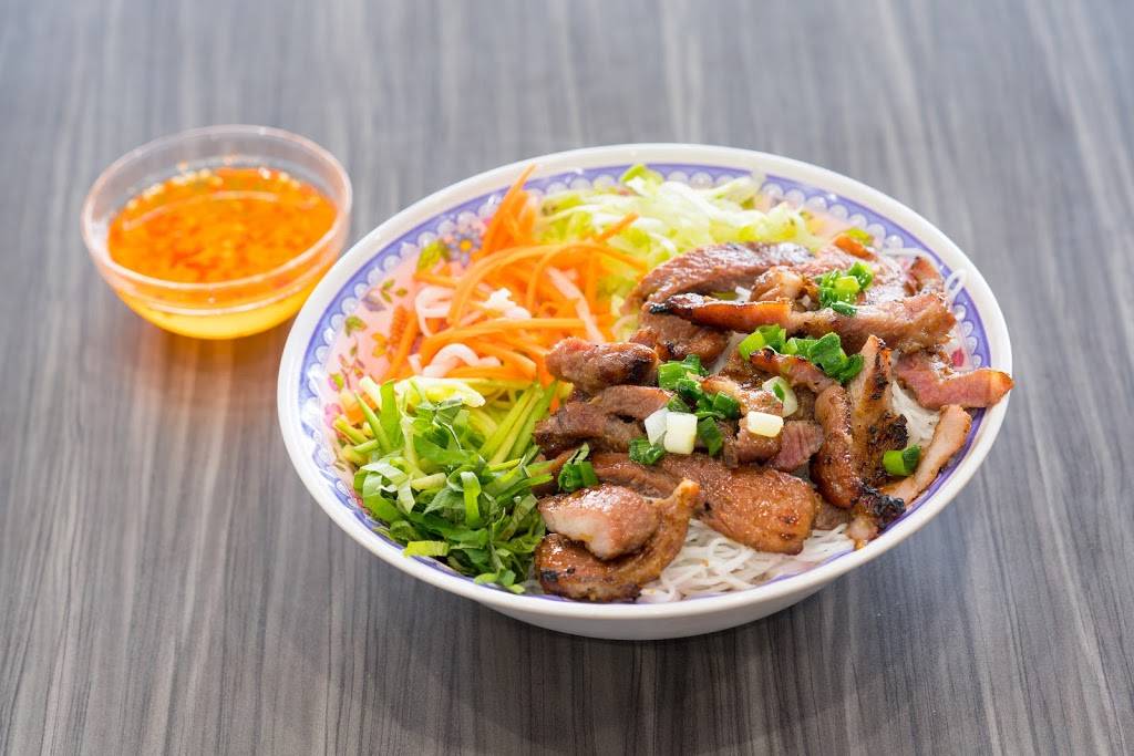 T&T Bakery and Sandwiches | restaurant | 560 N Estrella Pkwy, Goodyear, AZ 85338, USA | 6232157694 OR +1 623-215-7694