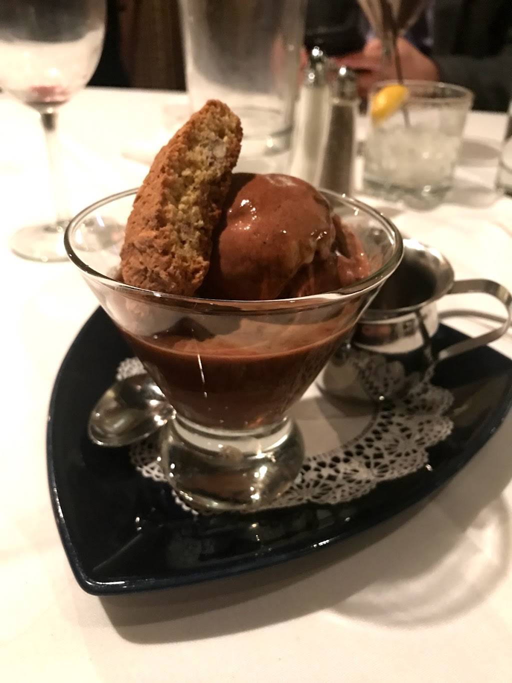 MezzaNotte Ristorante | restaurant | 2026 Western Ave, Albany, NY 12203, USA | 5186894433 OR +1 518-689-4433