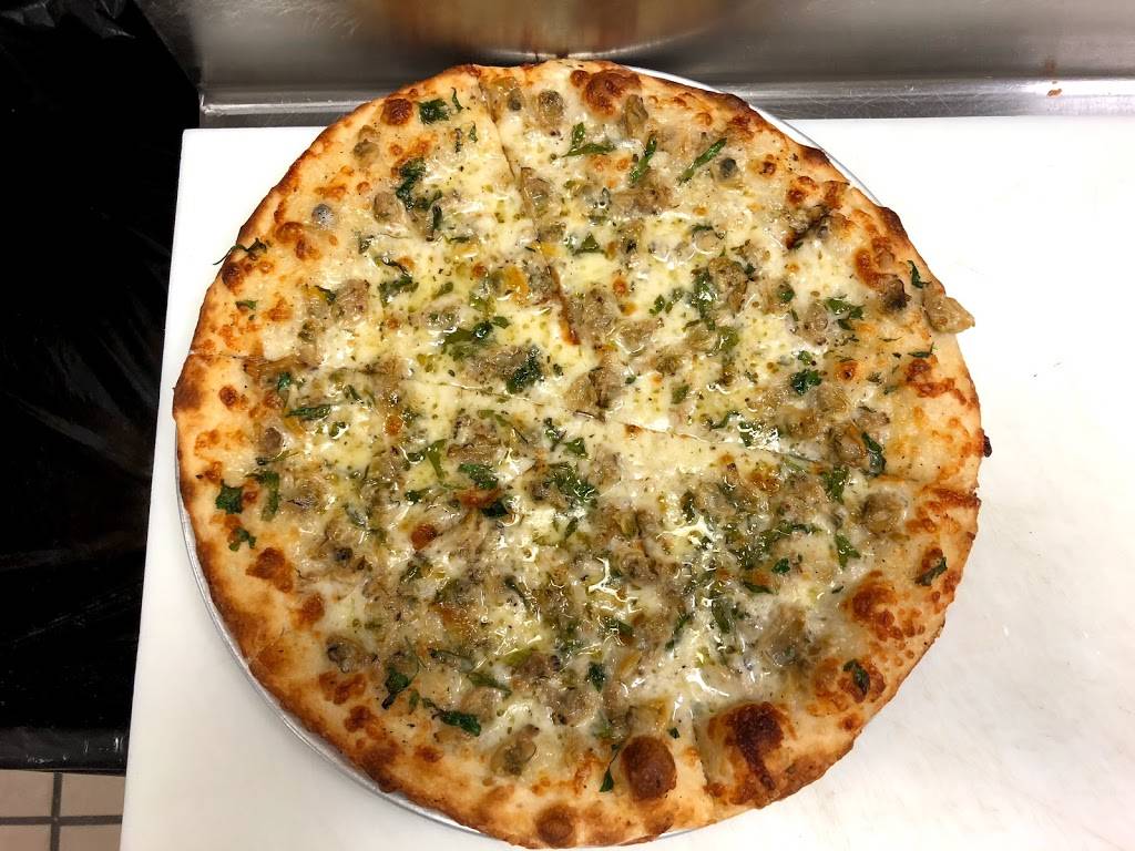 The RoadHouse | restaurant | 1400 Clove Rd, Staten Island, NY 10301, USA | 7184470033 OR +1 718-447-0033