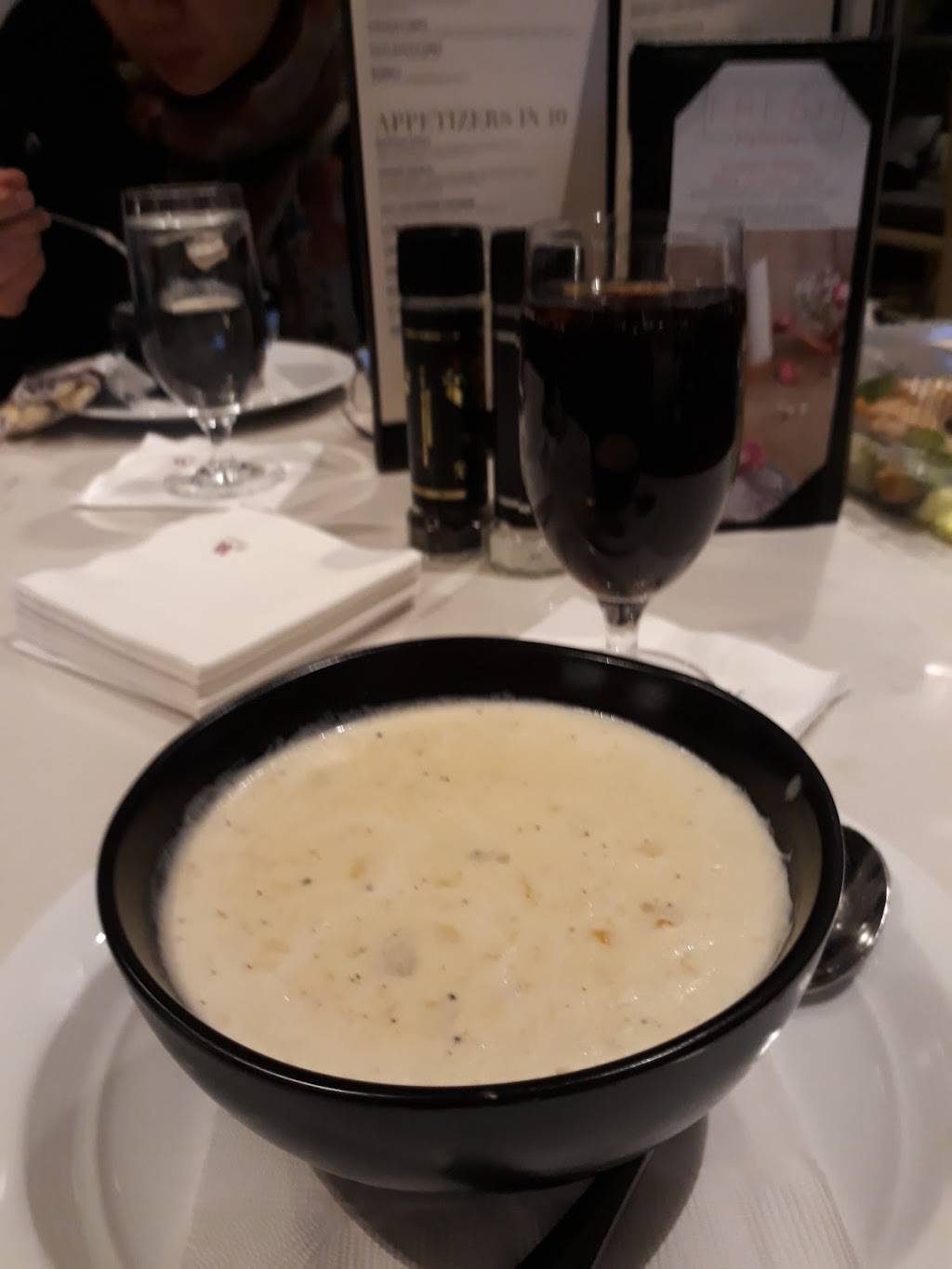 Hull & Mason bar And Kitchen at Boston marriott Quincy | restaurant | 1000 Marriott Dr, Quincy, MA 02169, USA | 6177742078 OR +1 617-774-2078