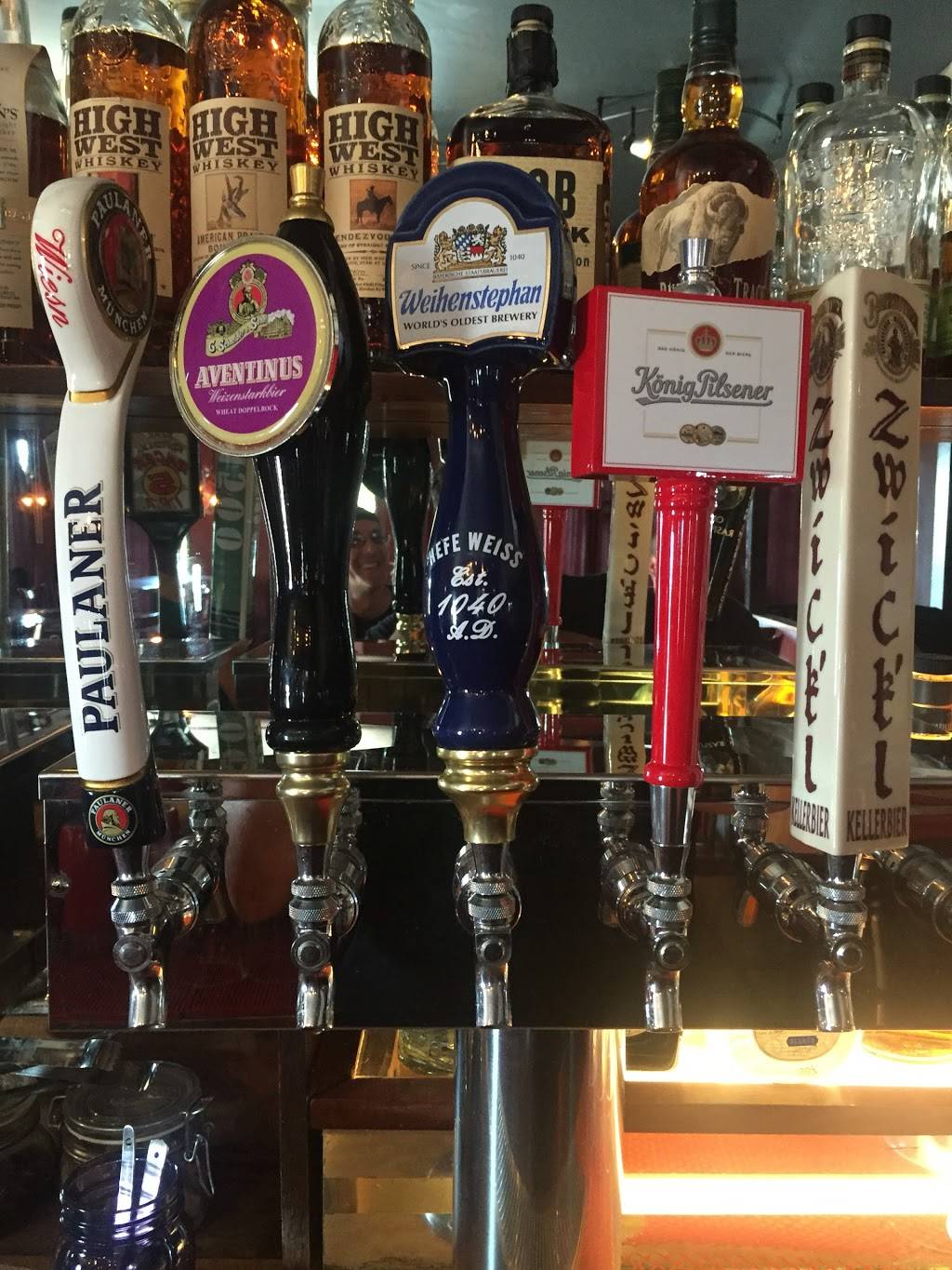 The StandBy | restaurant | 935 Airport Blvd, South San Francisco, CA 94080, USA | 6505888300 OR +1 650-588-8300