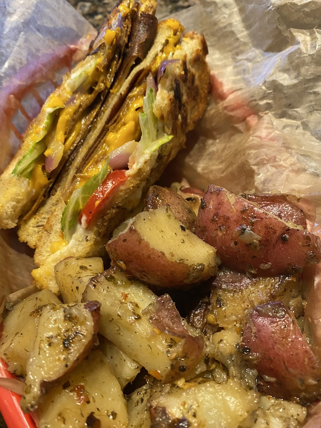 The Alkaline Electric Goddess LLC | restaurant | 1021 N Pennsylvania St, Indianapolis, IN 46204, USA | 3176624498 OR +1 317-662-4498