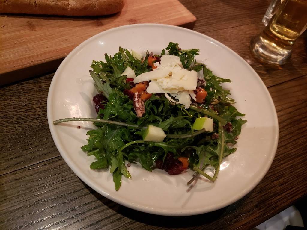 Canyon Creek Chophouse | restaurant | 2429 Fairview St, Burlington, ON L7R 2E3, Canada | 9053333339 OR +1 905-333-3339