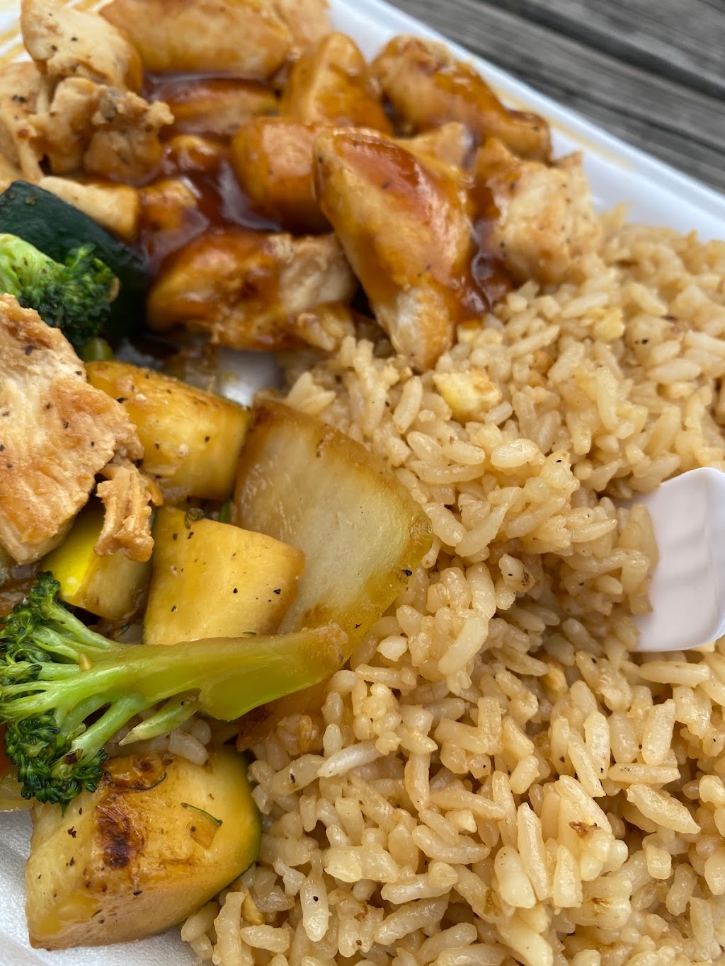 Southern Hibachi Express | meal takeaway | 1 Lake St, Greenbrier, AR 72058, USA | 5012955398 OR +1 501-295-5398