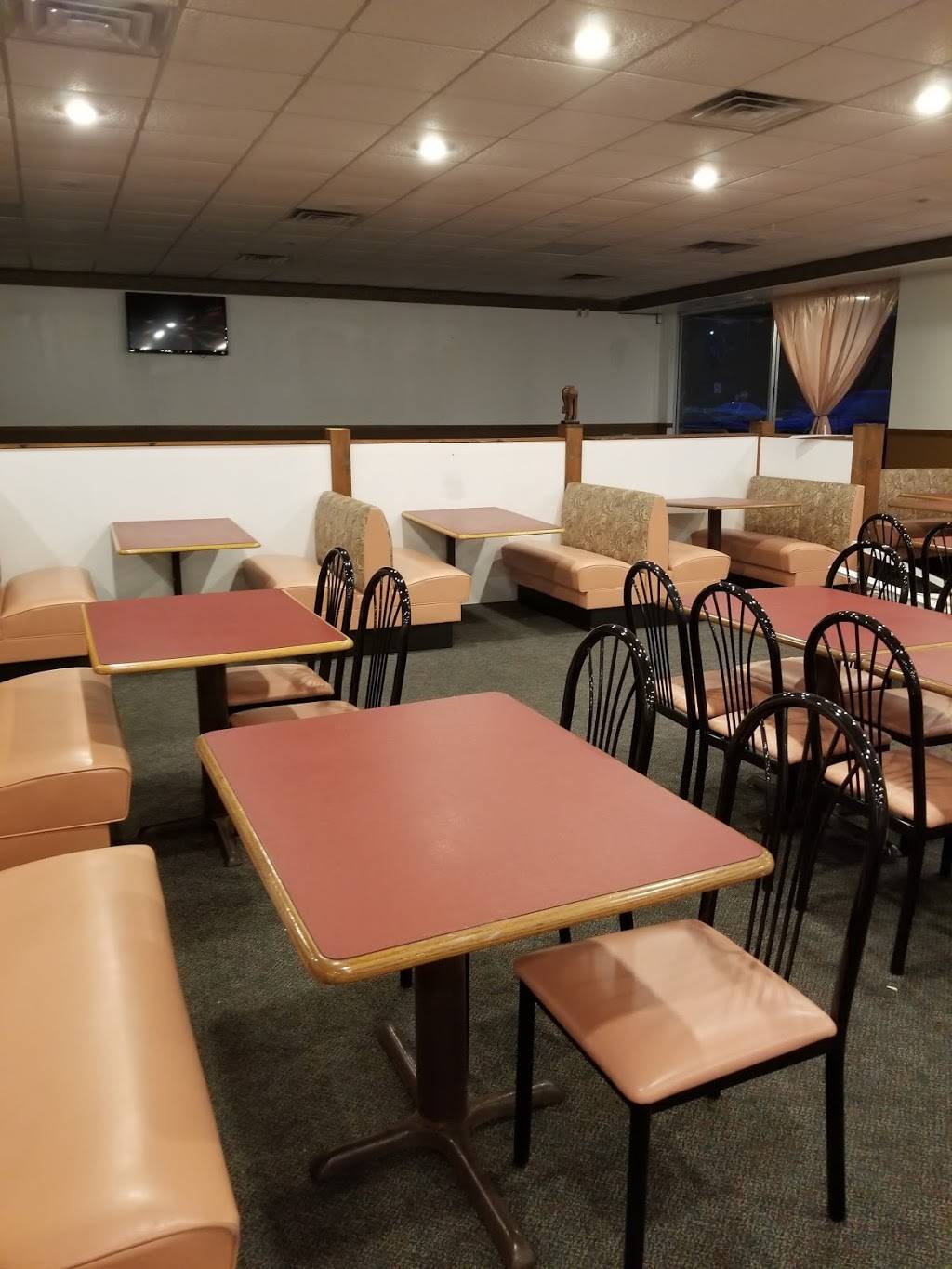 LaCreasia Soulfood Kitchen & Catering | restaurant | 330 College Ave, Rockford, IL 61104, USA | 8154849211 OR +1 815-484-9211