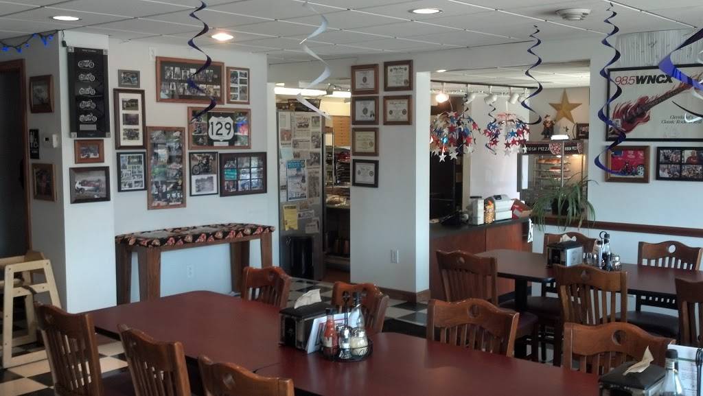 LaGrange Village Pizza | restaurant | 118 Public Square, Lagrange, OH 44050, USA | 4403555199 OR +1 440-355-5199