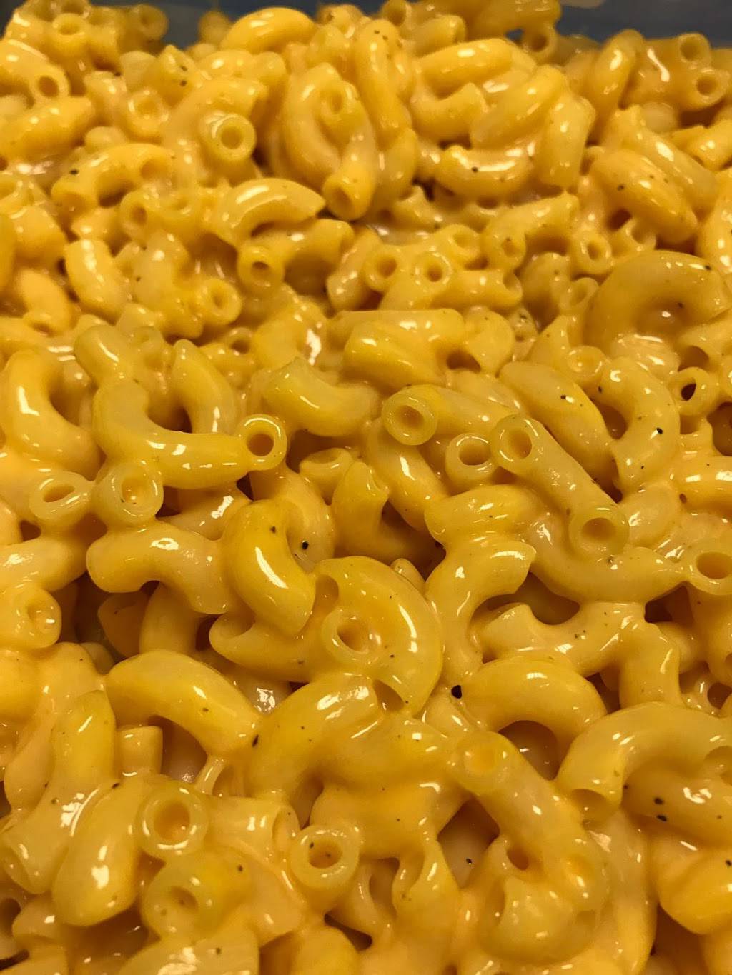 Bros BBQ | restaurant | 3371 Lake Shore Blvd W, Etobicoke, ON M8W 1N1, Canada | 4162522270 OR +1 416-252-2270