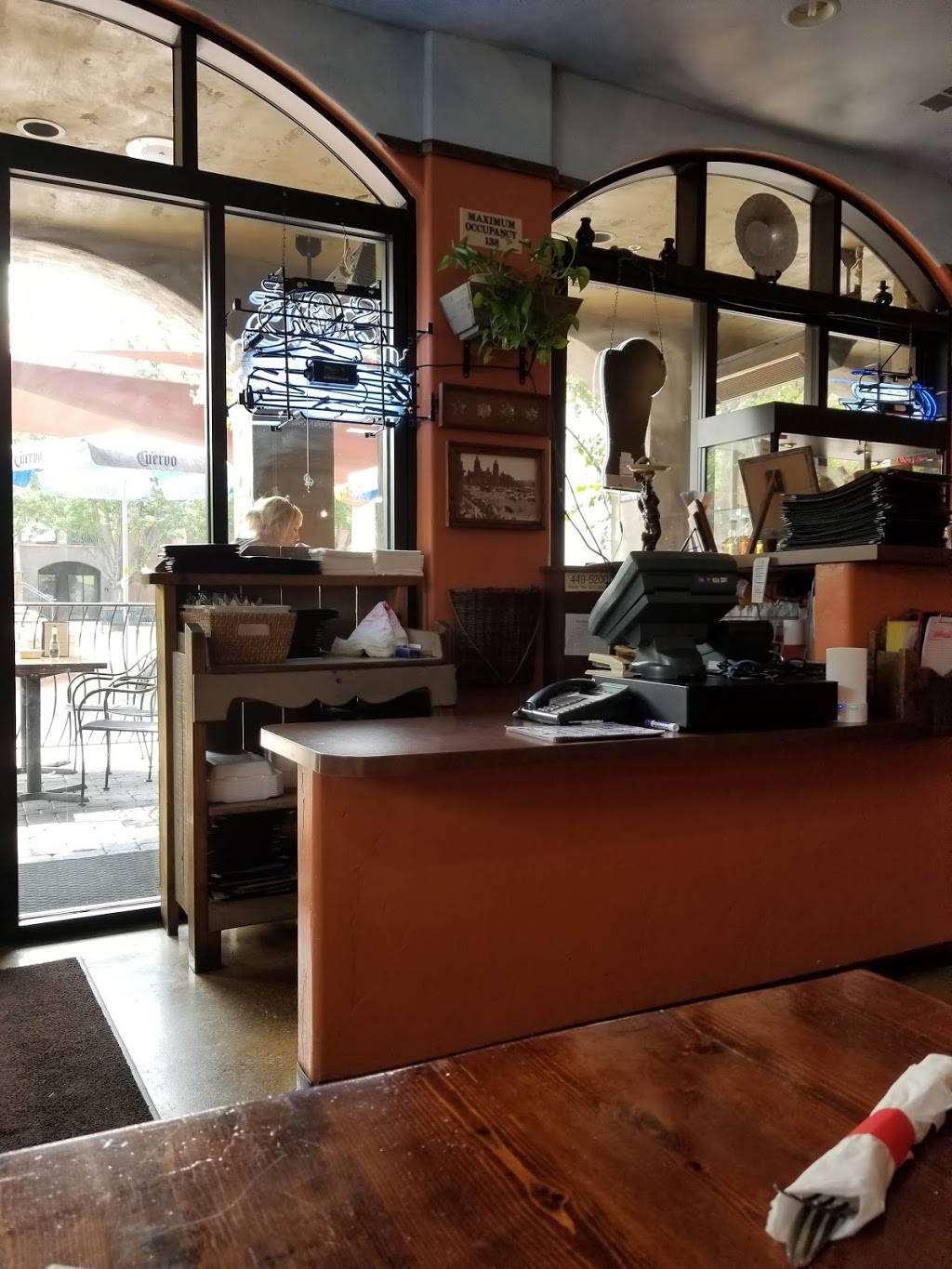 Los Reyes Restaurante Y Cantina | restaurant | 21 Town Square Pl # A, Vacaville, CA 95688, USA | 7074482113 OR +1 707-448-2113