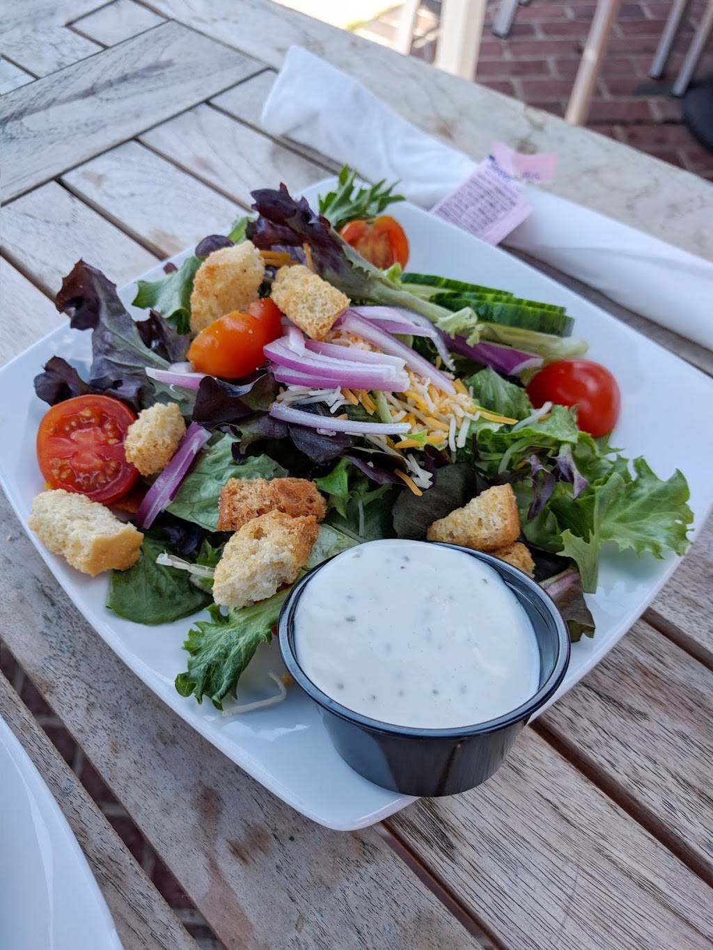 Stripers Waterside | restaurant | 333 Waterside Dr, Norfolk, VA 23510, USA | 7578374100 OR +1 757-837-4100