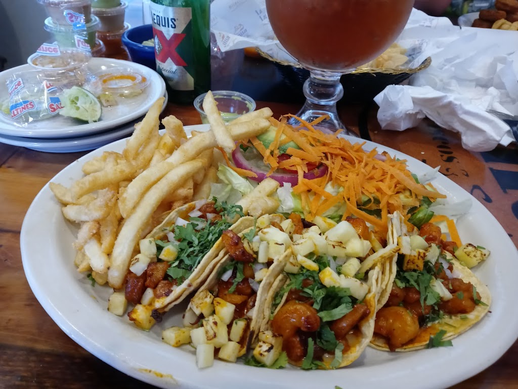 La Laguna Mariscos and Sushi | restaurant | 2419 E Saunders St #101, Laredo, TX 78041, USA | 9565682175 OR +1 956-568-2175