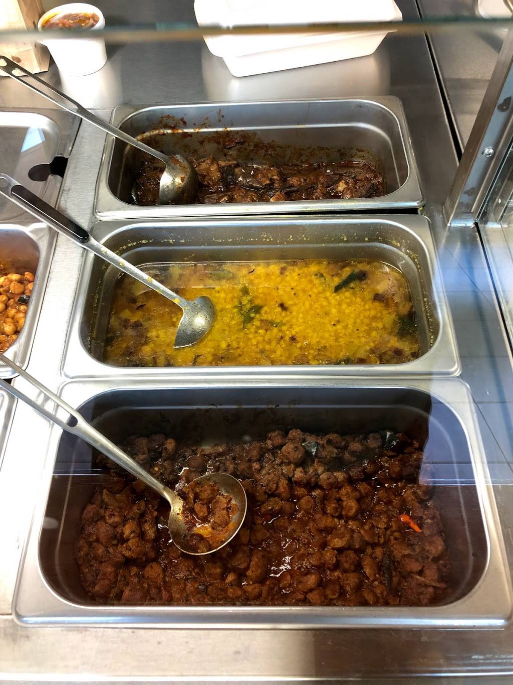 Garthy Takeout and Catering | restaurant | 1204 Simcoe St N, Oshawa, ON L1G 7W9, Canada | 9052407021 OR +1 905-240-7021