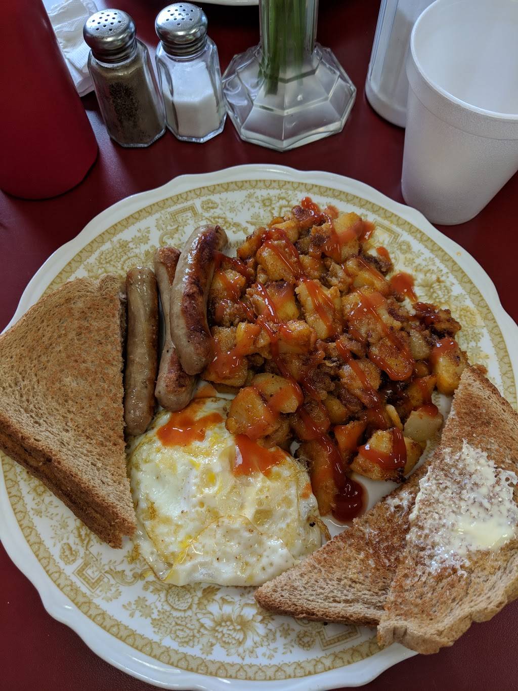 Forest Hills Diner | restaurant | 3696 Washington St, Jamaica Plain, MA 02130, USA | 6175228242 OR +1 617-522-8242