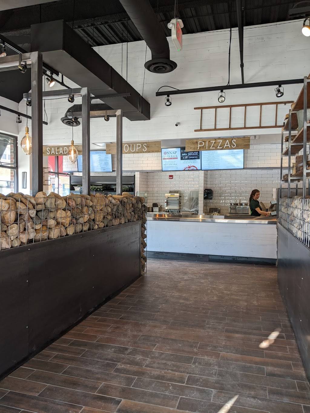 Snap Custom Pizza | restaurant | 301 E Grand River Ave, East Lansing, MI 48823, USA | 5179770732 OR +1 517-977-0732