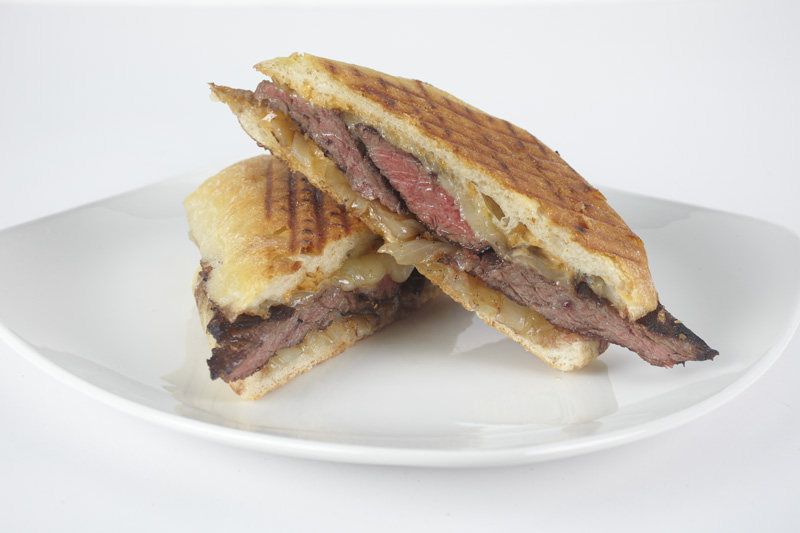 Sanfords | restaurant | 30-13 Broadway, Astoria, NY 11106, USA | 7189329569 OR +1 718-932-9569