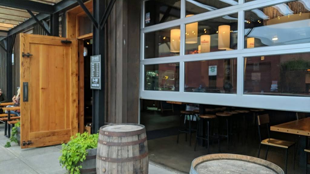 The Woods | restaurant | 4660 Ohio Ave S, Seattle, WA 98134, USA | 2067620490 OR +1 206-762-0490