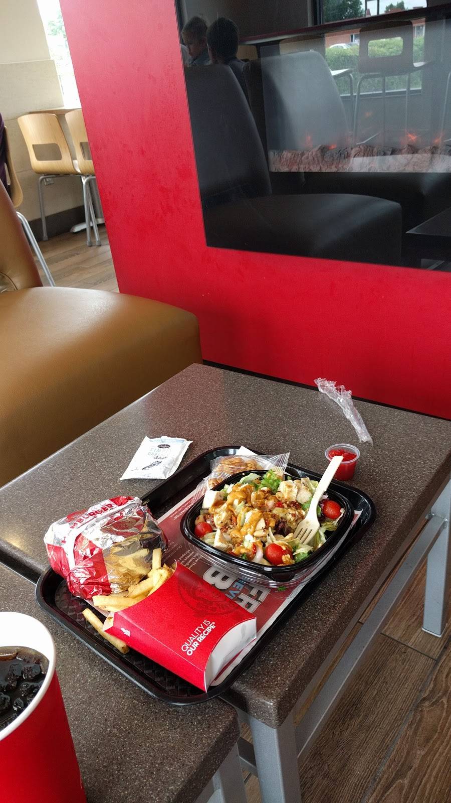 Wendys | restaurant | 6834 Wesley Crossroads, Greenville, TX 75402, USA | 9034504108 OR +1 903-450-4108