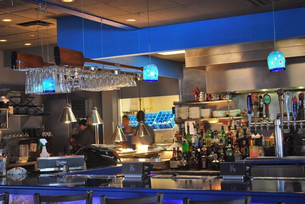 Fathoms Restaurant & Bar | restaurant | 5785 Cape Harbour Dr #106, Cape Coral, FL 33914, USA | 2395420123 OR +1 239-542-0123