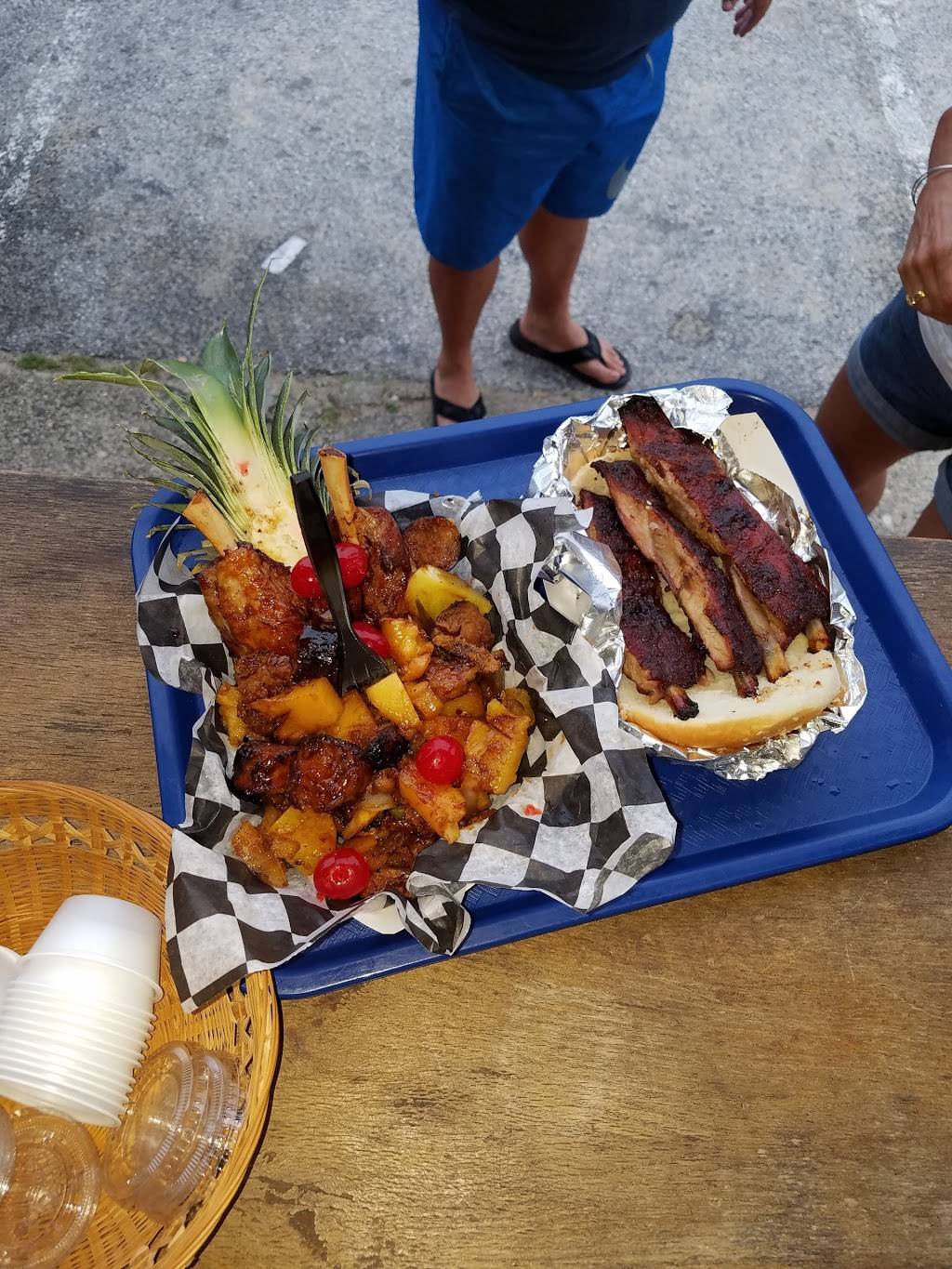 Grill Sergeant BBQ | restaurant | 77 Charles St, Solomons, MD 20688, USA | 4103946000 OR +1 410-394-6000