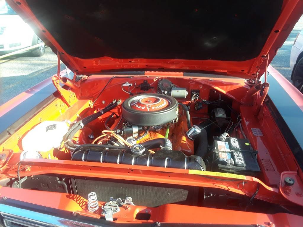 Quaker Steak & Lube | restaurant | 435 Boardman Poland Rd, Boardman, OH 44512, USA | 3307265823 OR +1 330-726-5823