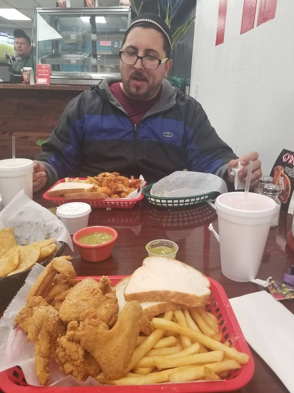 Mr. Taco, Wings & Potato - Fast Food Restaurant Milwaukee | restaurant | 831 S Cesar E Chavez Dr, Milwaukee, WI 53204, USA | 4148374035 OR +1 414-837-4035