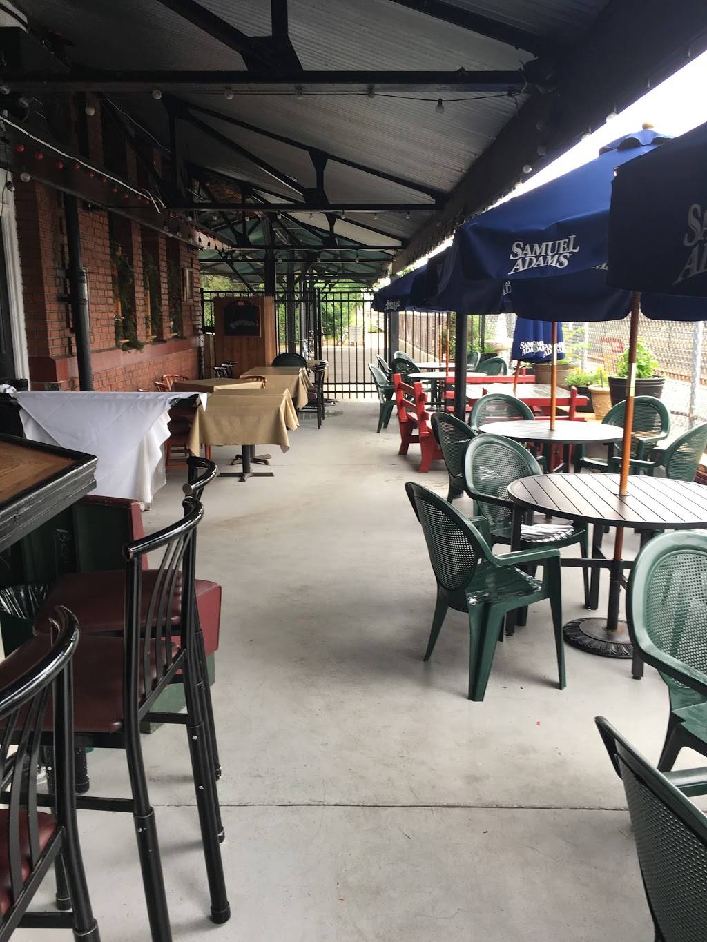 Mama Rosinas | restaurant | 350 Main St, Bound Brook, NJ 08805, USA | 7328053377 OR +1 732-805-3377