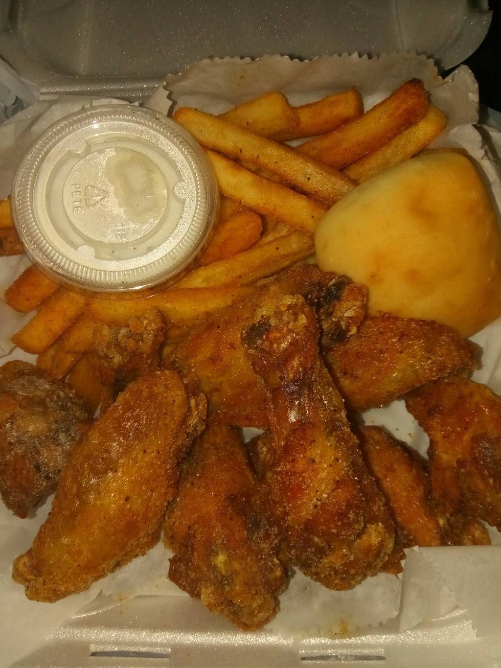 Moes Hot Wings | meal takeaway | 5910 Mt Moriah Rd, Memphis, TN 38115, USA | 9014176226 OR +1 901-417-6226