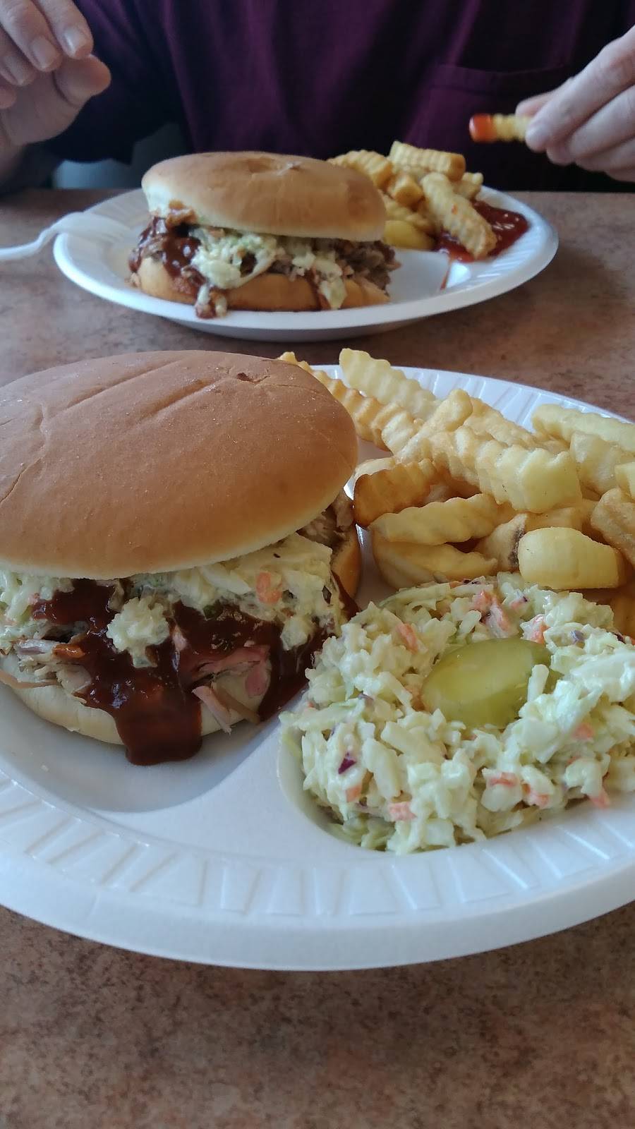 Colemans Bar-B-Q,LLC | restaurant | 312 E Main St, Senatobia, MS 38668, USA | 6623010077 OR +1 662-301-0077