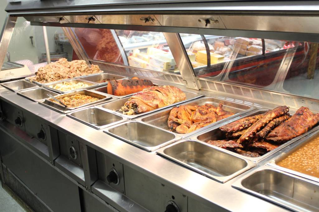 Paul Lathams Meat & Bar-B-Que | restaurant | 3517 US-45, Jackson, TN 38305, USA | 7316640073 OR +1 731-664-0073