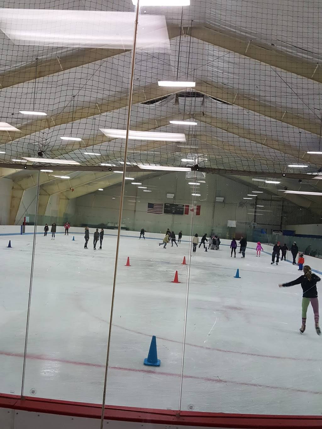 Ice Land Skating Center | restaurant | 6 Tennis Ct, Hamilton Township, NJ 08619, USA | 6095886672 OR +1 609-588-6672