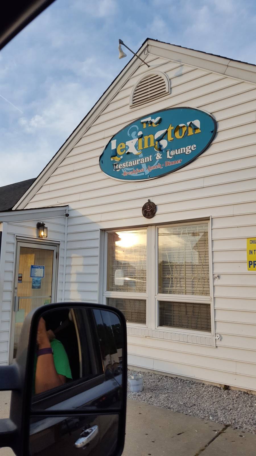 Lexington Restaurant & Lounge | restaurant | 21736 Great Mills Rd, Lexington Park, MD 20653, USA | 2402378096 OR +1 240-237-8096