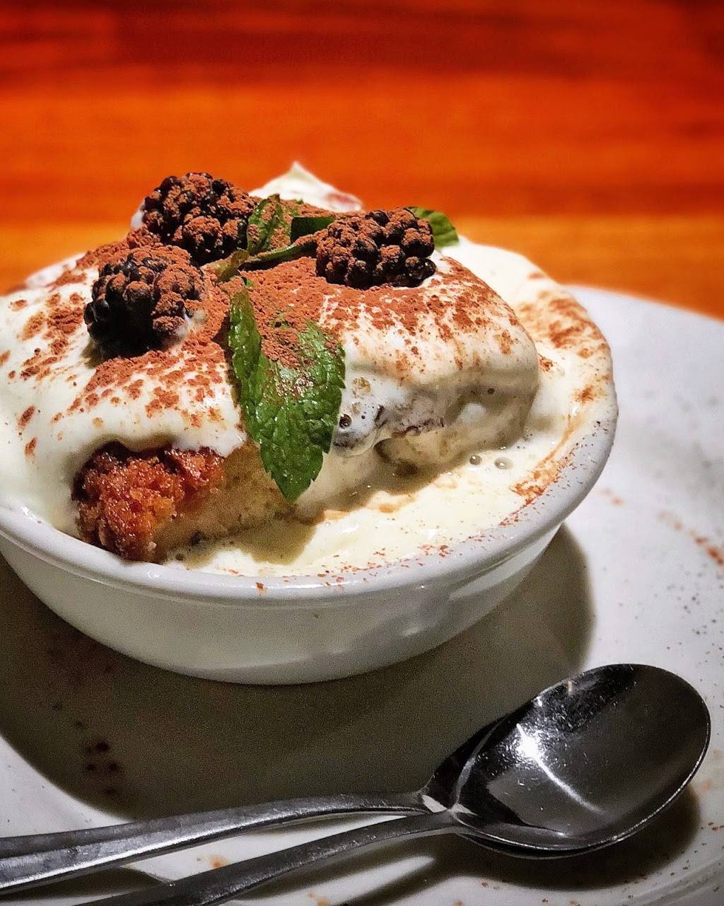 Charlestons Restaurant | restaurant | 251 E Hillside Dr, Broken Arrow, OK 74012, USA | 9183559177 OR +1 918-355-9177