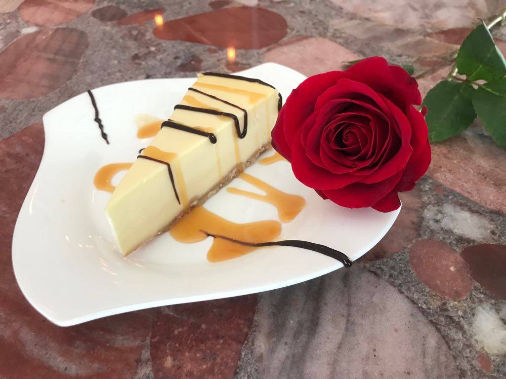 Due Amici Pizzeria | restaurant | 2124 Edgewater Dr, Orlando, FL 32804, USA | 4077307747 OR +1 407-730-7747