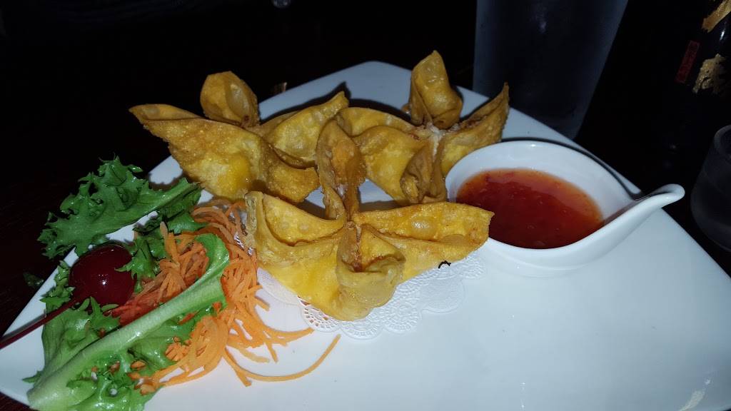 Kume Bistro | restaurant | 12 Weaver St d, Newmarket, NH 03857, USA | 6032925121 OR +1 603-292-5121