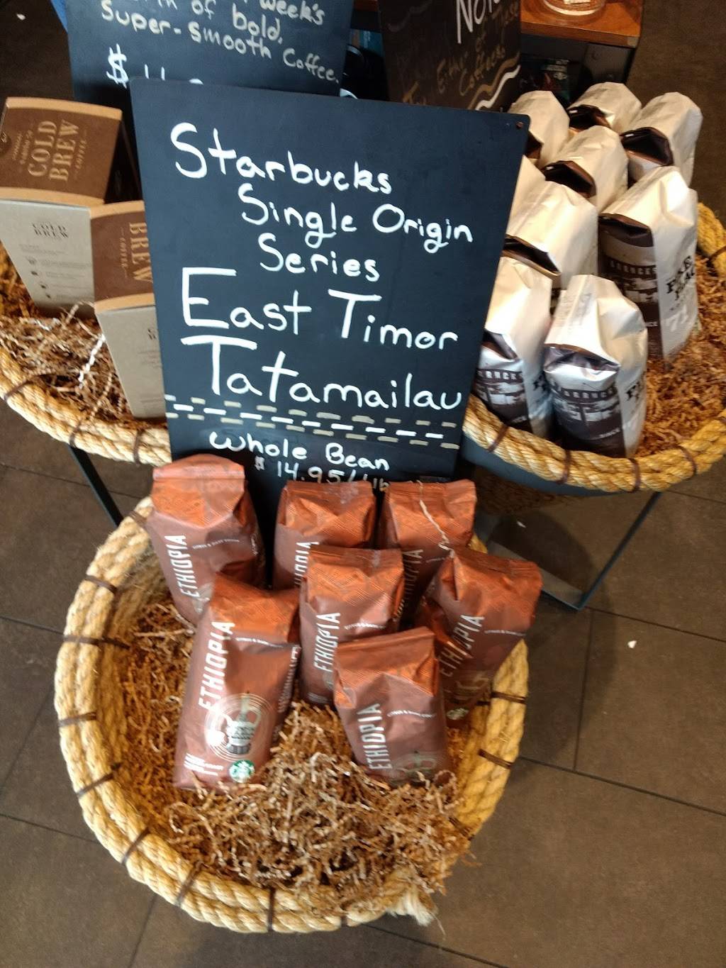 Starbucks | cafe | 8238 Greenway Blvd, Middleton, WI 53562, USA | 6088310080 OR +1 608-831-0080