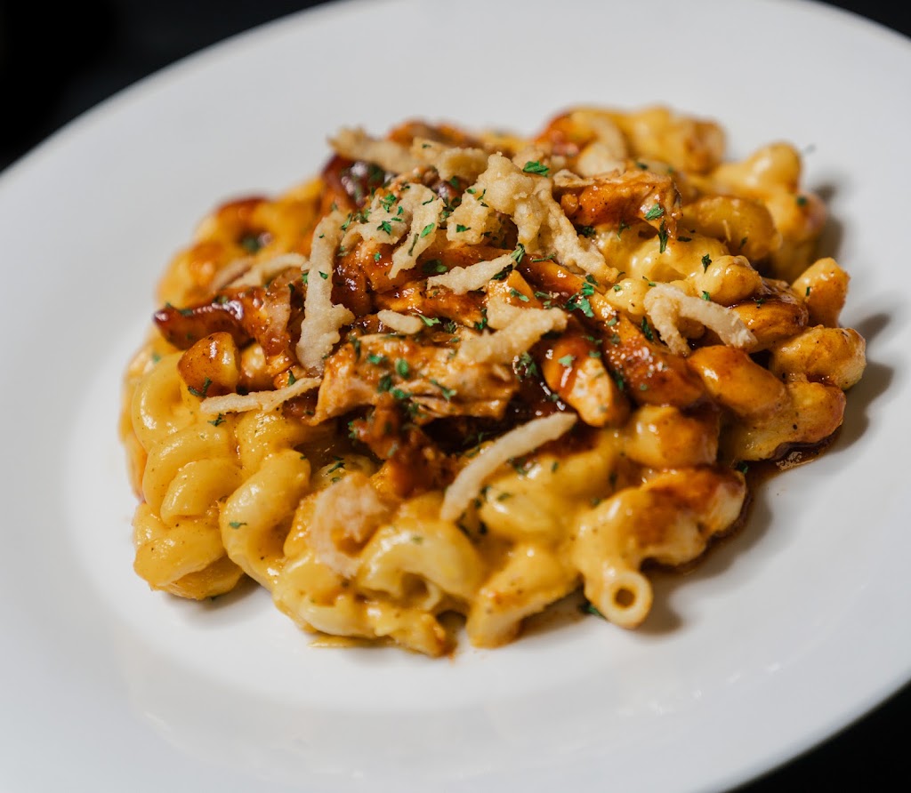 The Magic Mac Truck | restaurant | 2580 Western Ave, Park Forest, IL 60466, USA | 7087355748 OR +1 708-735-5748