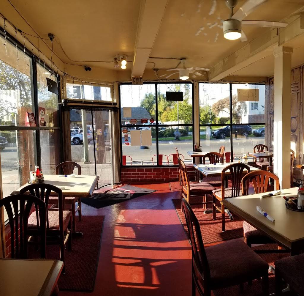 Pyramids Restaurant and Grill | restaurant | 1810, 3100 High St, Oakland, CA 94619, USA | 5106606766 OR +1 510-660-6766