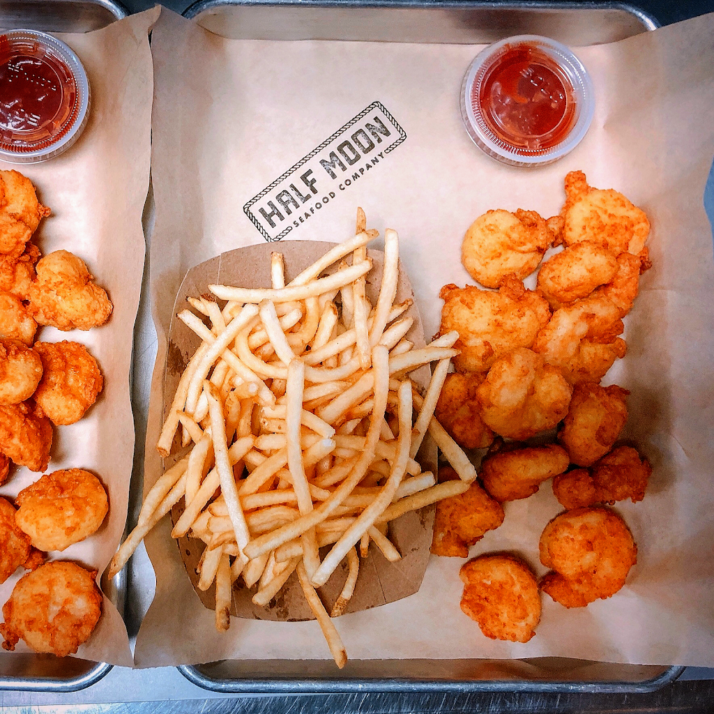 Half Moon Seafood Co. | restaurant | 11508 N 56th St, Temple Terrace, FL 33617, USA | 8134373474 OR +1 813-437-3474