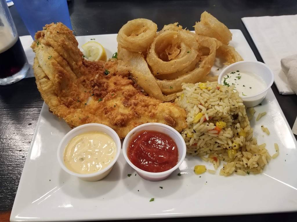 Shipwrecks Taphouse & Grill | restaurant | 4020 N Croatan Hwy, Kitty Hawk, NC 27949, USA | 2522617800 OR +1 252-261-7800