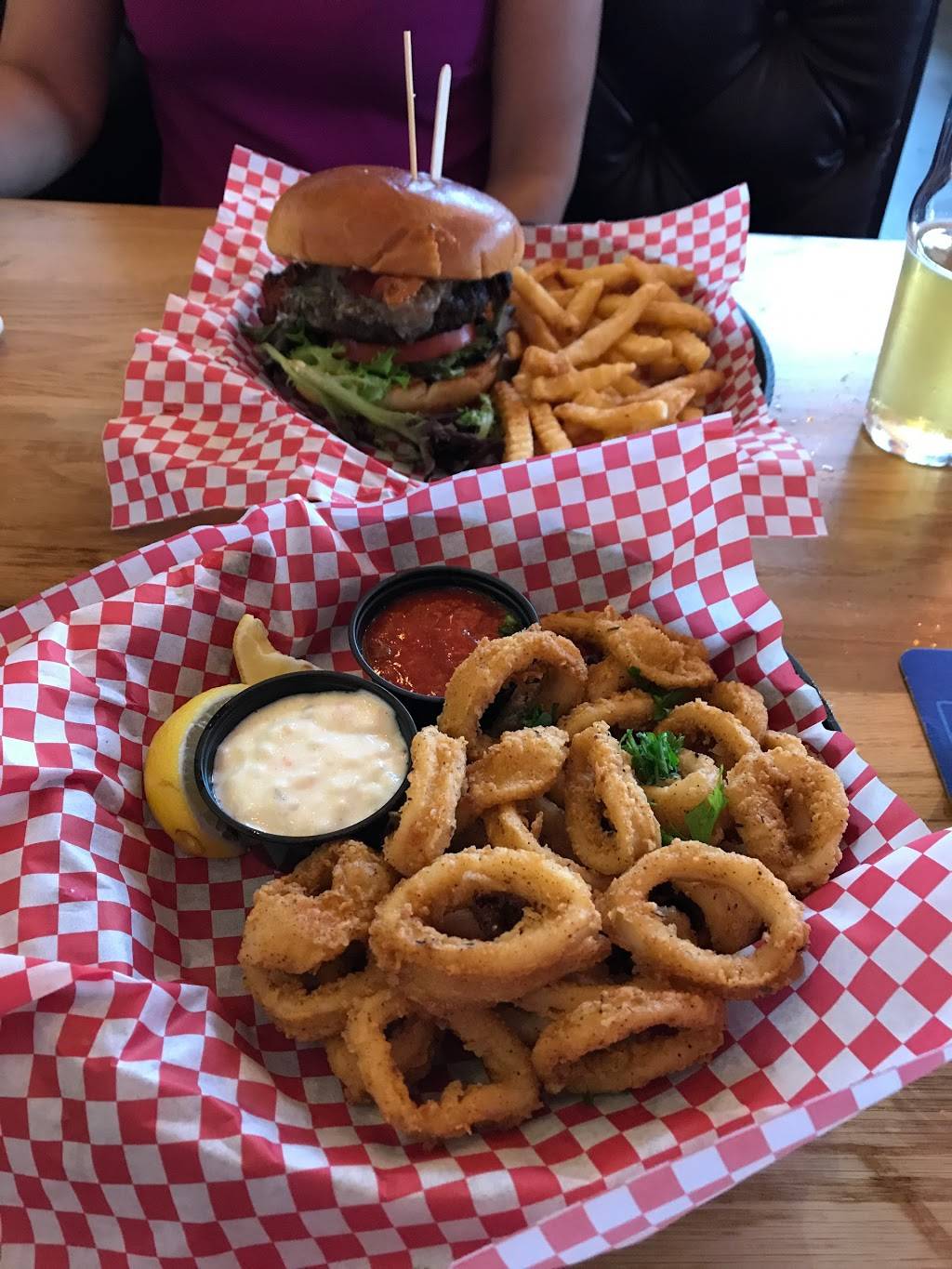 Rock & Brews | restaurant | 6897 S Semoran Blvd, Orlando, FL 32822, USA | 4075129383 OR +1 407-512-9383