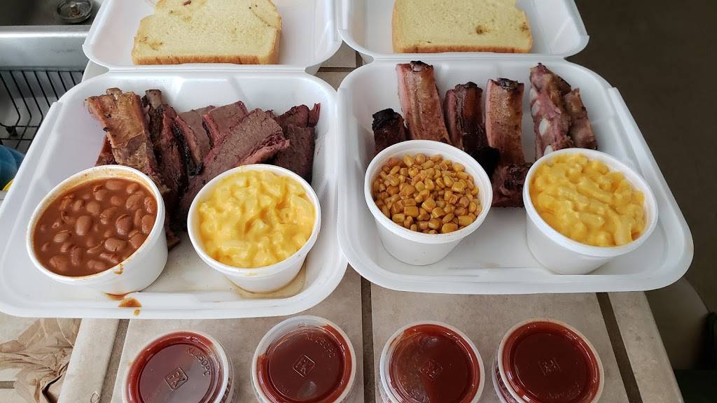 Woodies BBQ | restaurant | 950 Calimesa Blvd, Calimesa, CA 92320, USA | 9095709222 OR +1 909-570-9222