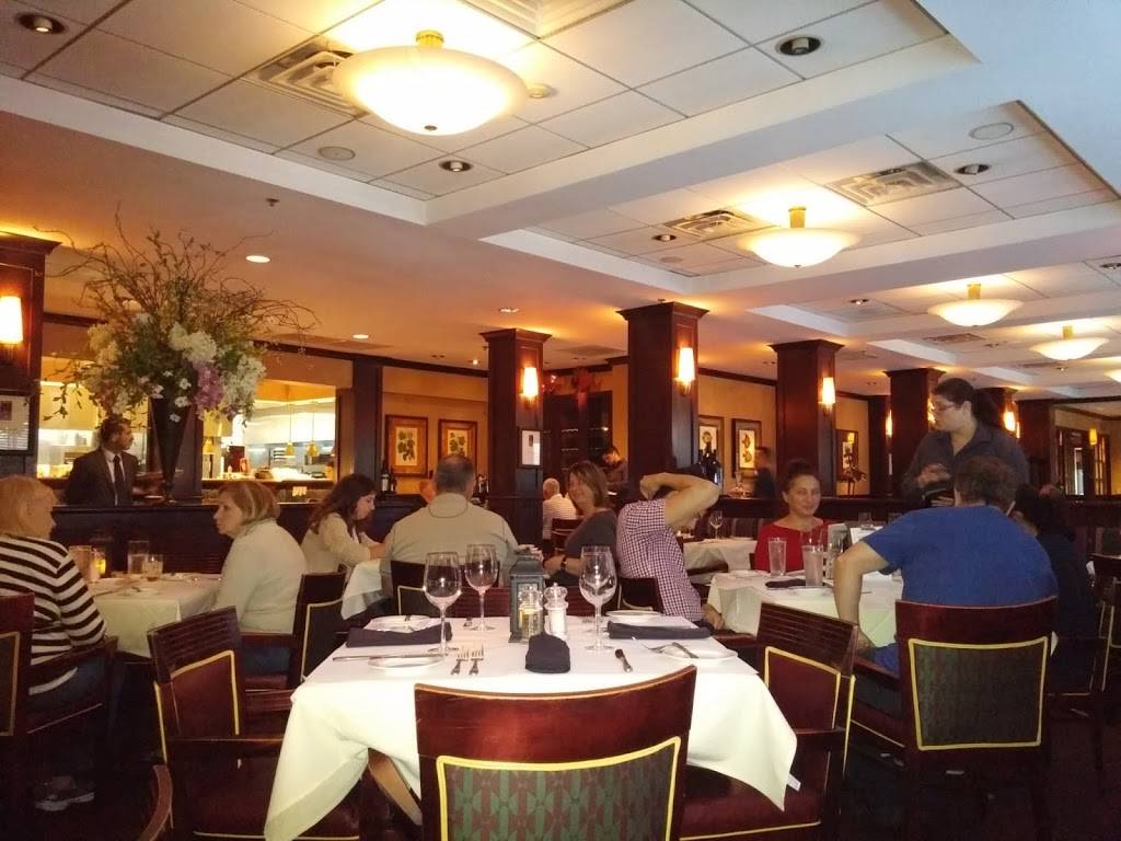 Parkers Restaurant & Bar | restaurant | 1000 31st St, Downers Grove, IL 60515, USA | 6309605700 OR +1 630-960-5700
