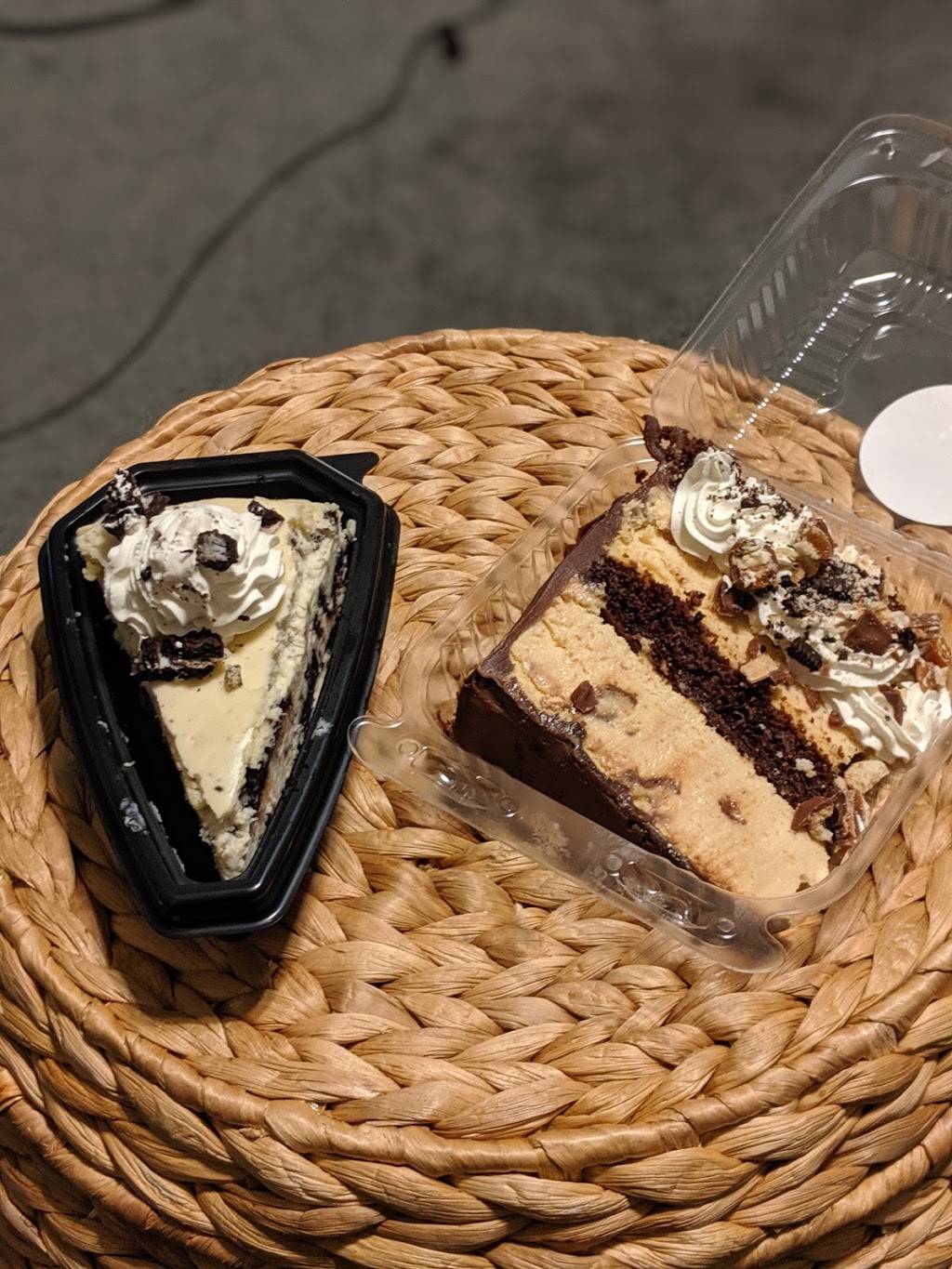 Simply Cheesecake | restaurant | 291 300 S, Provo, UT 84606, USA | 8019802757 OR +1 801-980-2757