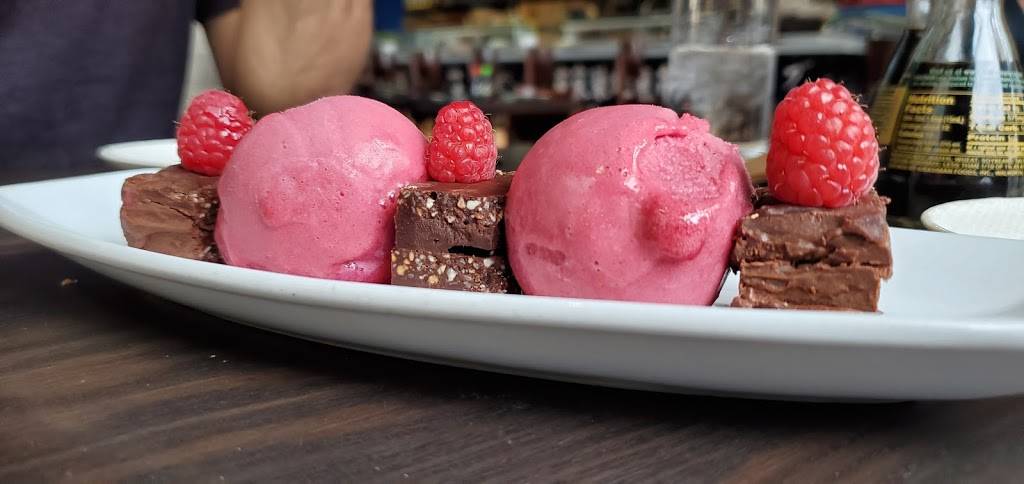 Blue Sushi Sake Grill | night club | 7859 Walnut Hill Ln STE 180, Dallas, TX 75230, USA | 9726777887 OR +1 972-677-7887