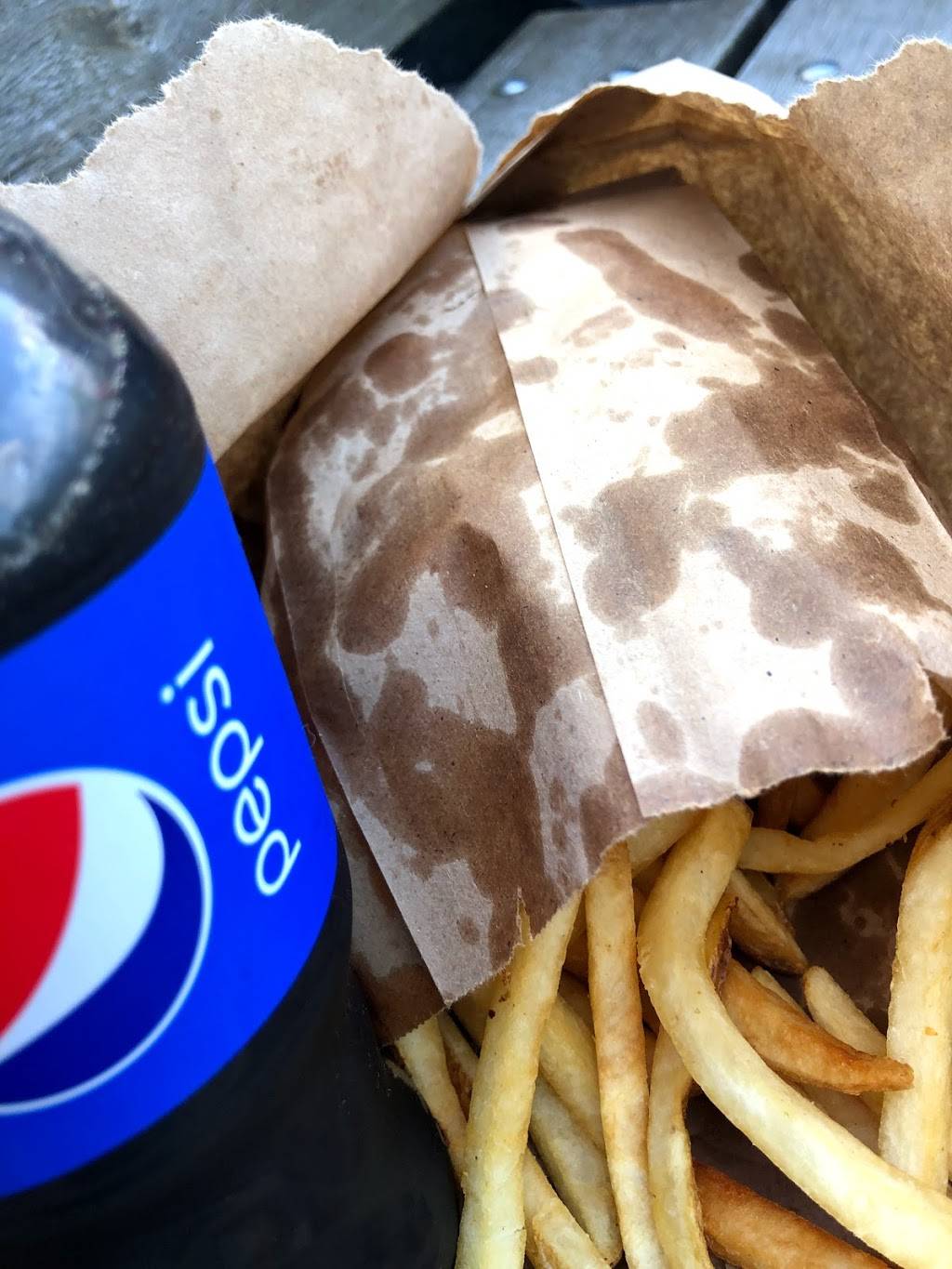 Petes A Place | meal takeaway | 142 Pine St, Danvers, MA 01923, USA | 9787745675 OR +1 978-774-5675