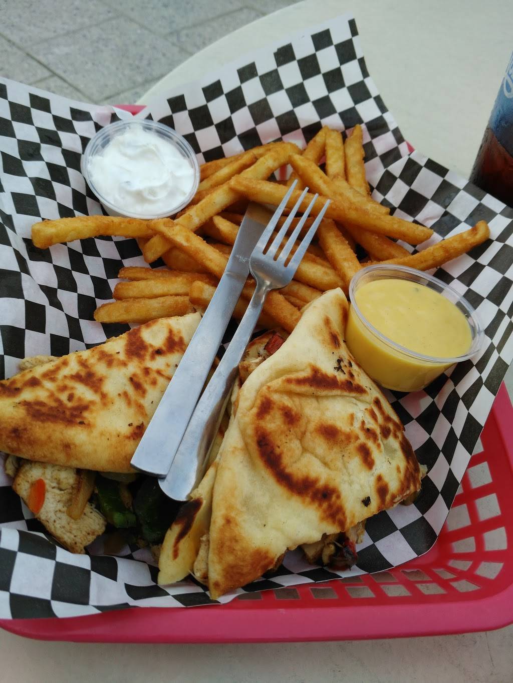 The Beach Bucket | restaurant | 867 S Atlantic Ave, Ormond Beach, FL 32176, USA | 3863081134 OR +1 386-308-1134