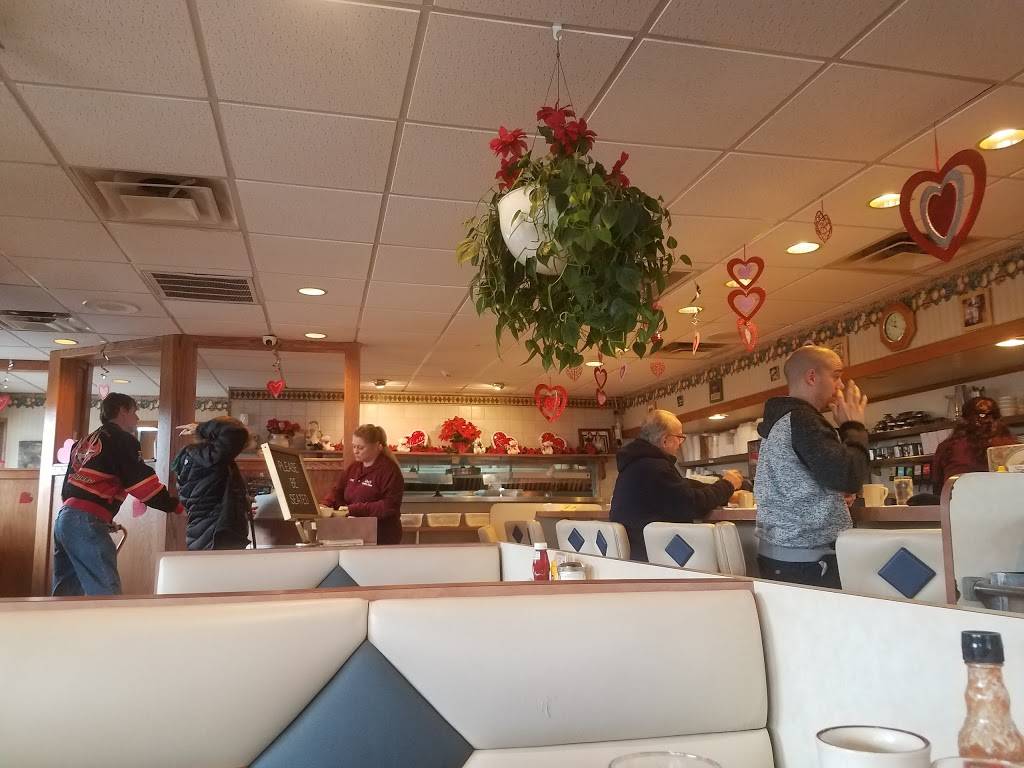 Leos Country Oven | restaurant | 28611 John R Rd, Madison Heights, MI 48071, USA | 2483999939 OR +1 248-399-9939