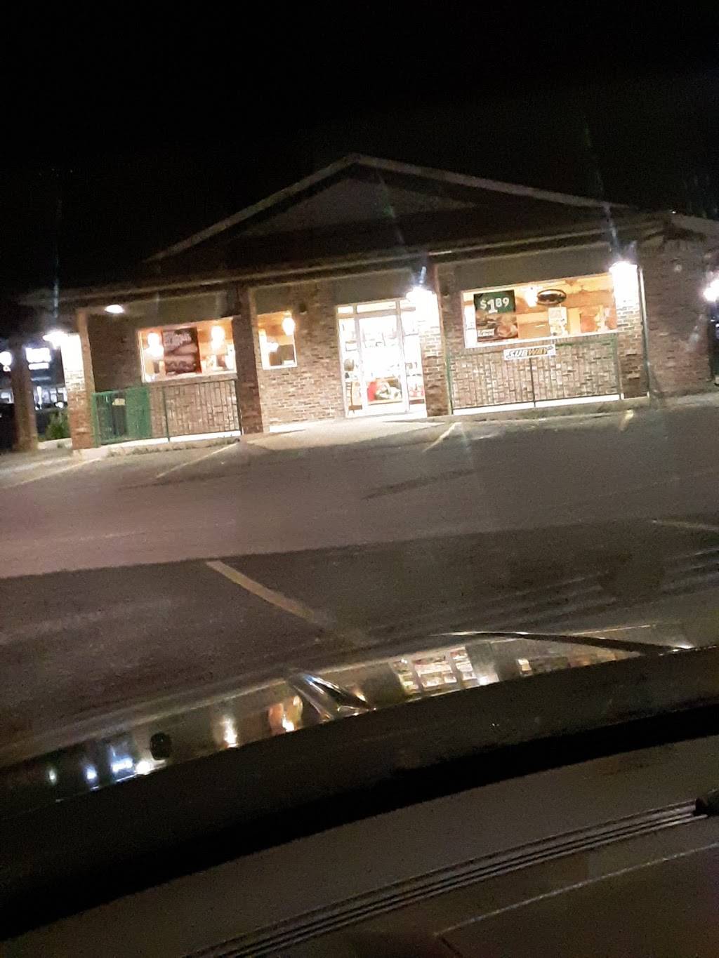 Subway | meal takeaway | 110 Eagle Mountain Blvd, Batesville, AR 72501, USA | 8706989955 OR +1 870-698-9955