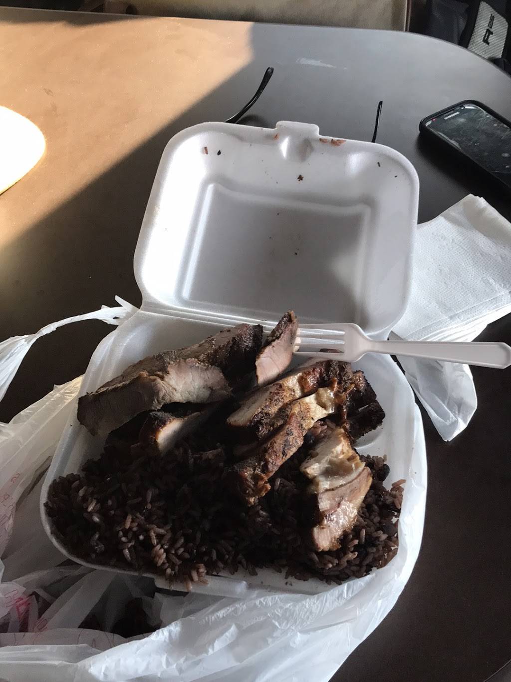 Suarez BBQ | restaurant | 12963 W Okeechobee Rd, Hialeah, FL 33018, USA | 3058196220 OR +1 305-819-6220